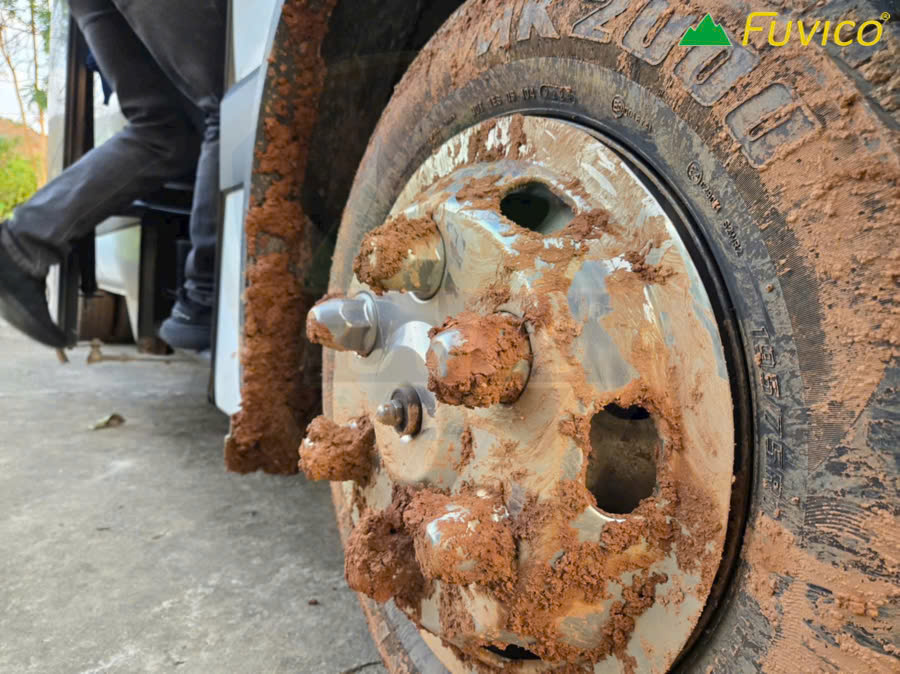 HỘI MÁY CHẾ BIẾN GỖ VIỆT NAM VÀ FUVICO - ĐẠI PHÚC VINH CNC HỖ TRỢ ĐỒNG BÀO MIỀN TRUNG SAU BÃO SỐ 10
