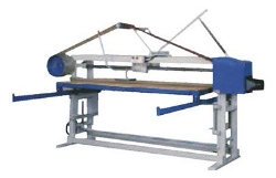 MÁY CHÀ NHÁM BĂNG TAM GIÁC 2400MM