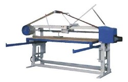 MÁY CHÀ NHÁM BĂNG TAM GIÁC 2400MM