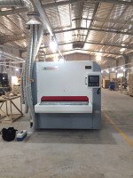 Máy Chà Nhám Chổi Thùng 8 Trục Tải Nặng 1100mm (Băng Tải Hút Chân Không) – Xử Lý Gỗ Hoàn Hảo 11567