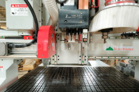 Máy CNC Trung Tâm 2.5D Full Option: Phay Router, Khoan 5 Mặt & Cưa Xoay Đa Hướng 25429