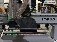 Máy Phay CNC Router Tải Nặng Và Trục Cưa Xoay Đa Hướng - Giải Pháp Đa Chức Năng Cho Gỗ 42300