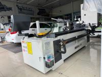 Máy Tiện Gỗ Và Chà Nhám CNC 1500mm Nạp Phôi Tự Động - Giải Pháp Chế Biến Gỗ Hiện Đại 52309