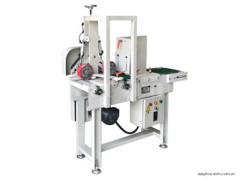 Băng tải nạp phôi máy bào 4 mặt